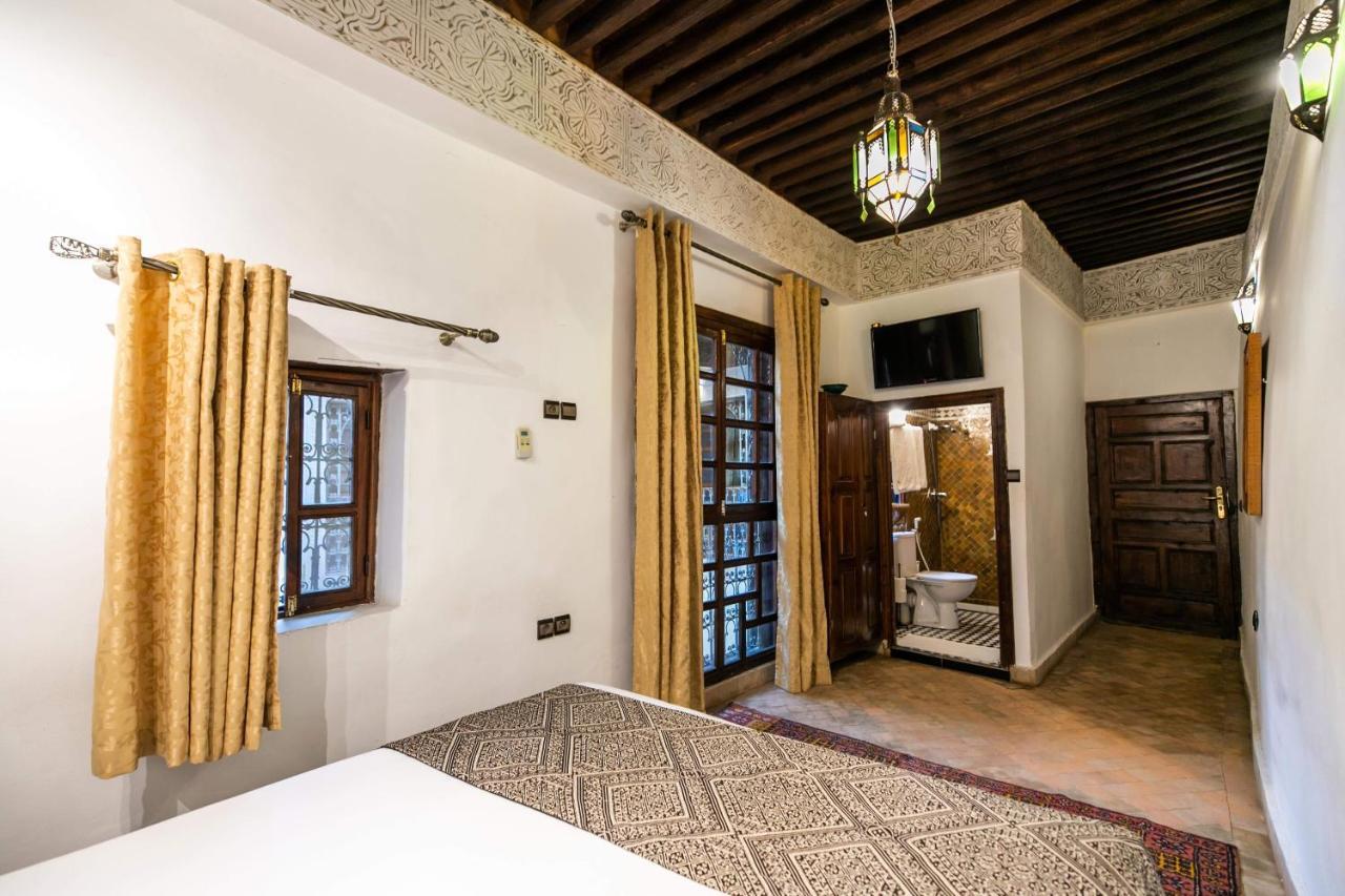 Riad Fes Aicha Екстер'єр фото